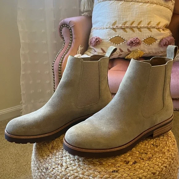 NWOT - Taupe Suede Chelsea Boots - Picture 3 of 5